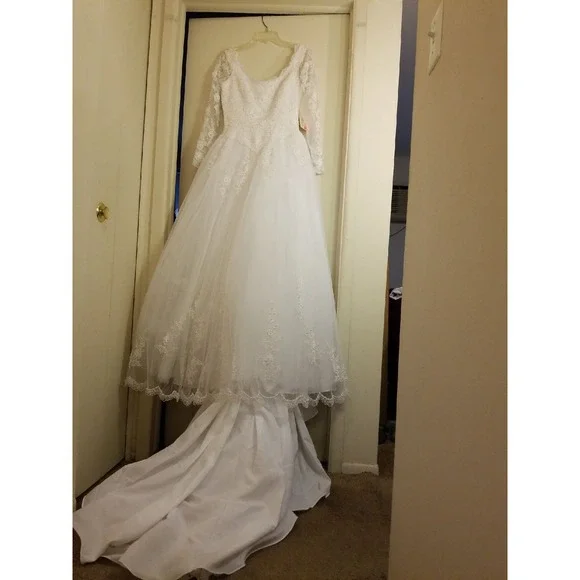 Dress - Picture 6 of 12